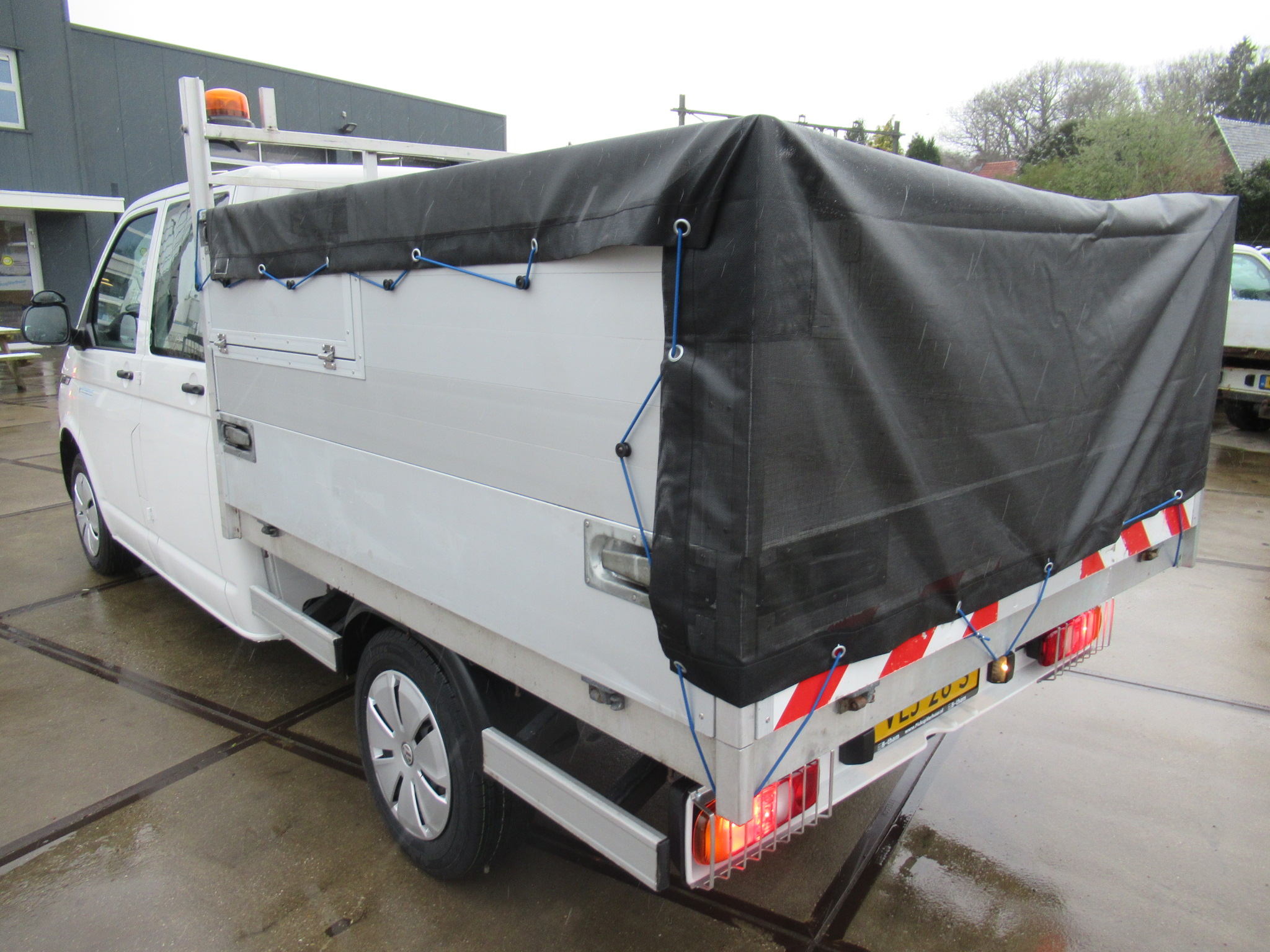 VW Transporter Kipper Hoge schotten